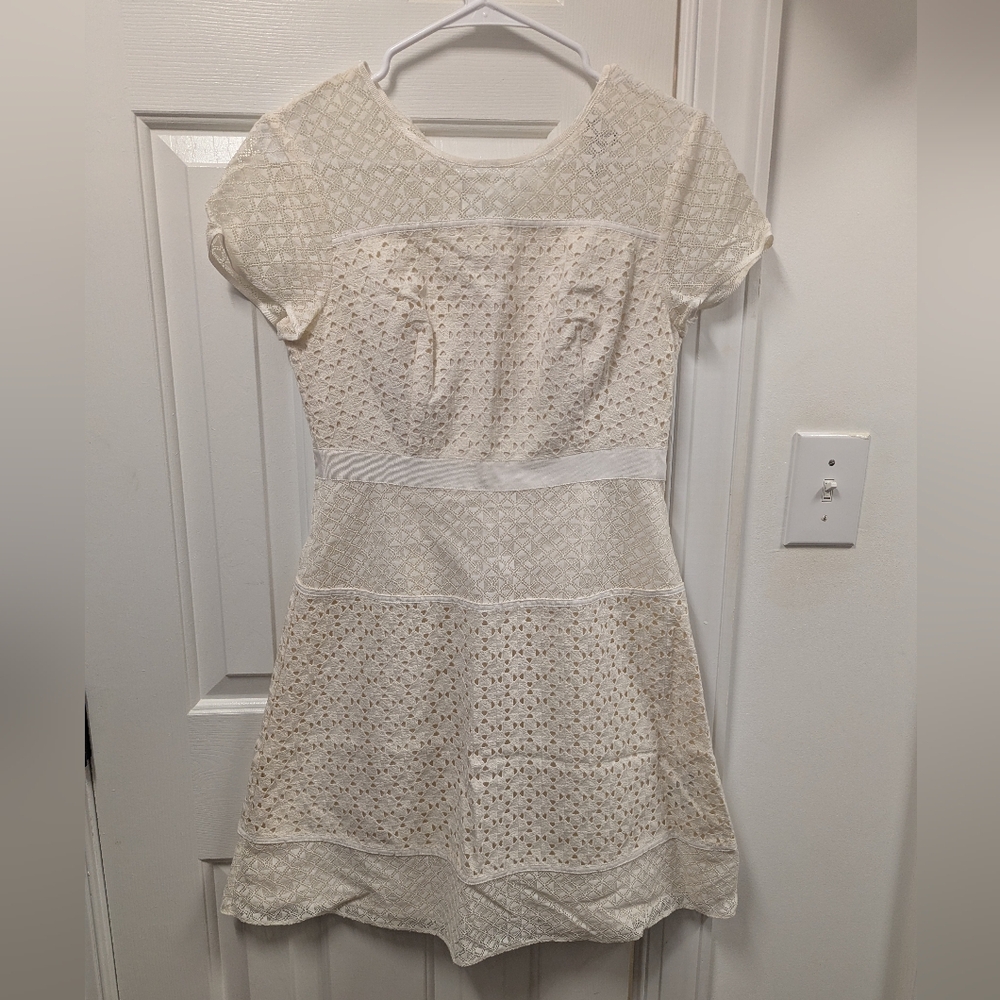 Elegant Cream Lace Dress